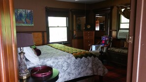 3 chambres, fer et planche à repasser, literie fournie