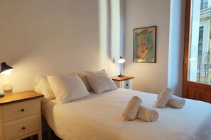 2 dormitorios, tabla de planchar con plancha, wifi y ropa de cama