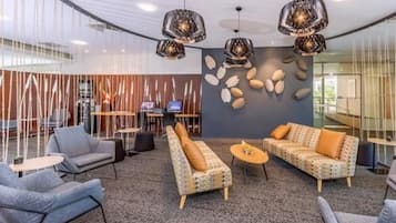 Sala de estar en el lobby