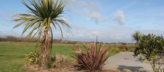 Seaside house, 4 bedrooms, garden and terrace