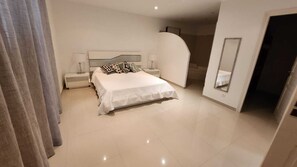 4 chambres, fer et planche Ă repasser, Wi-Fi gratuit, draps fournis