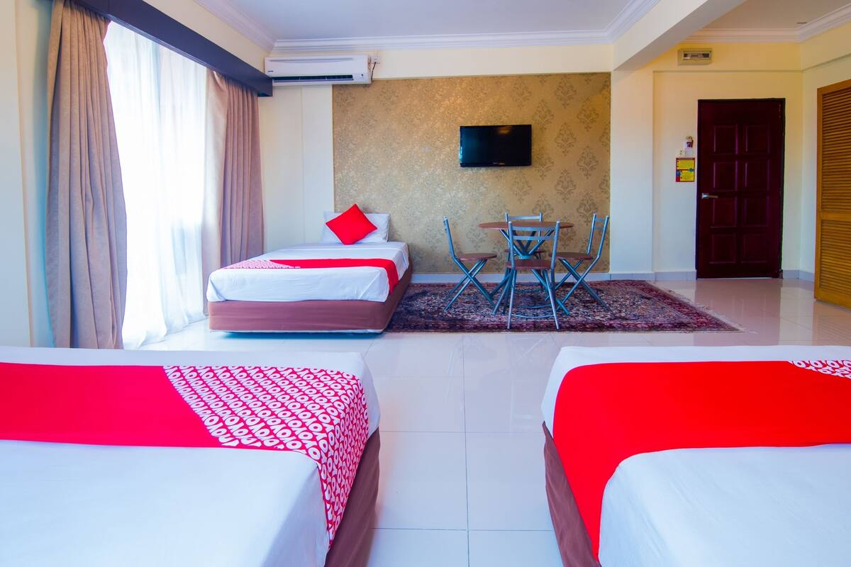 Family Suite | Free WiFi, bed sheets