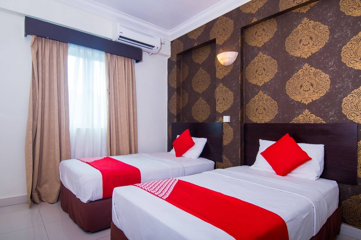 Deluxe Twin Room | Free WiFi, bed sheets