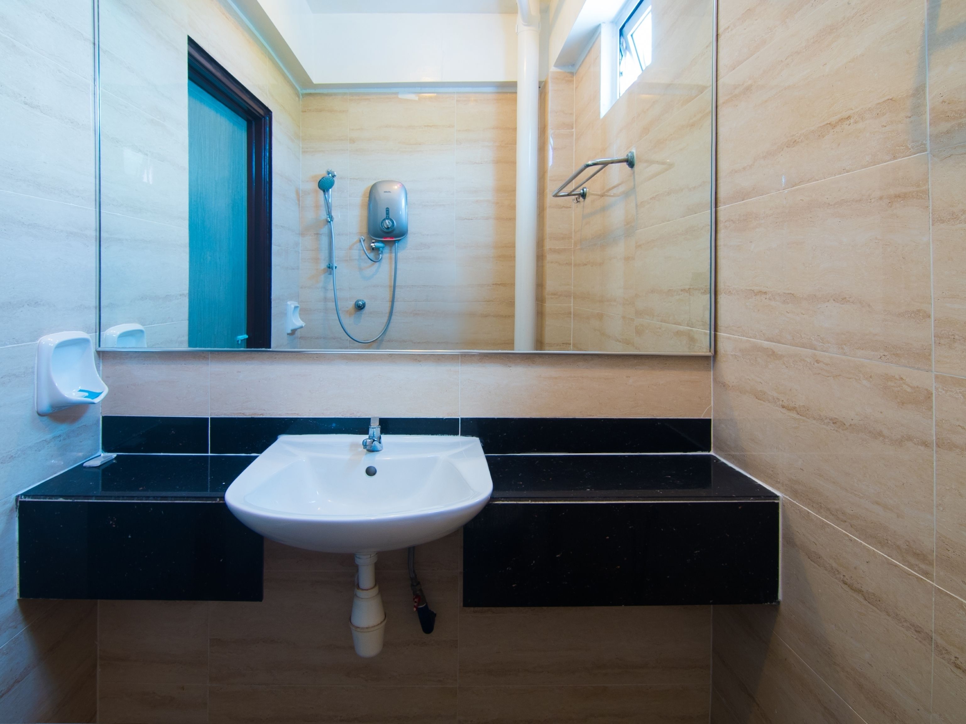 family suite | bathroom sink