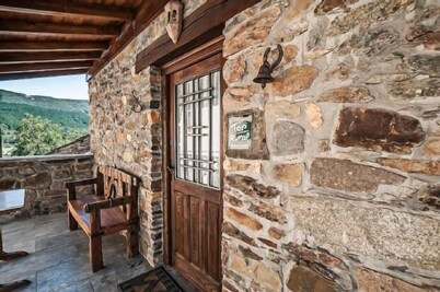Self catering El Caleyo for 2 people