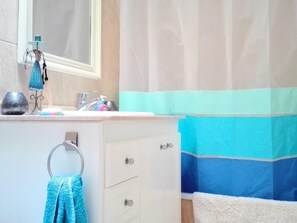 Hair dryer, towels