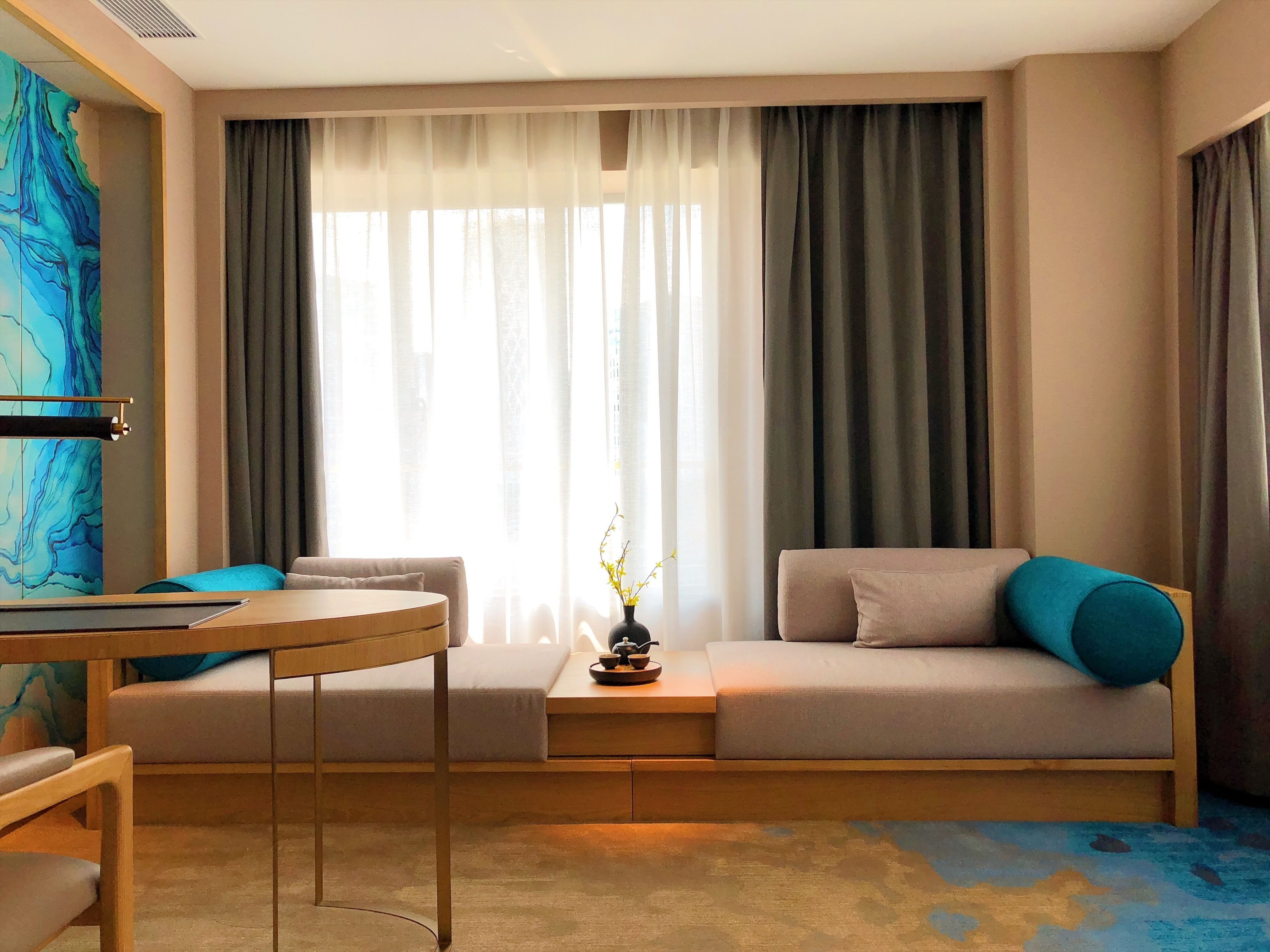 park view king | in-room safe, desk, blackout curtains, soundproofing