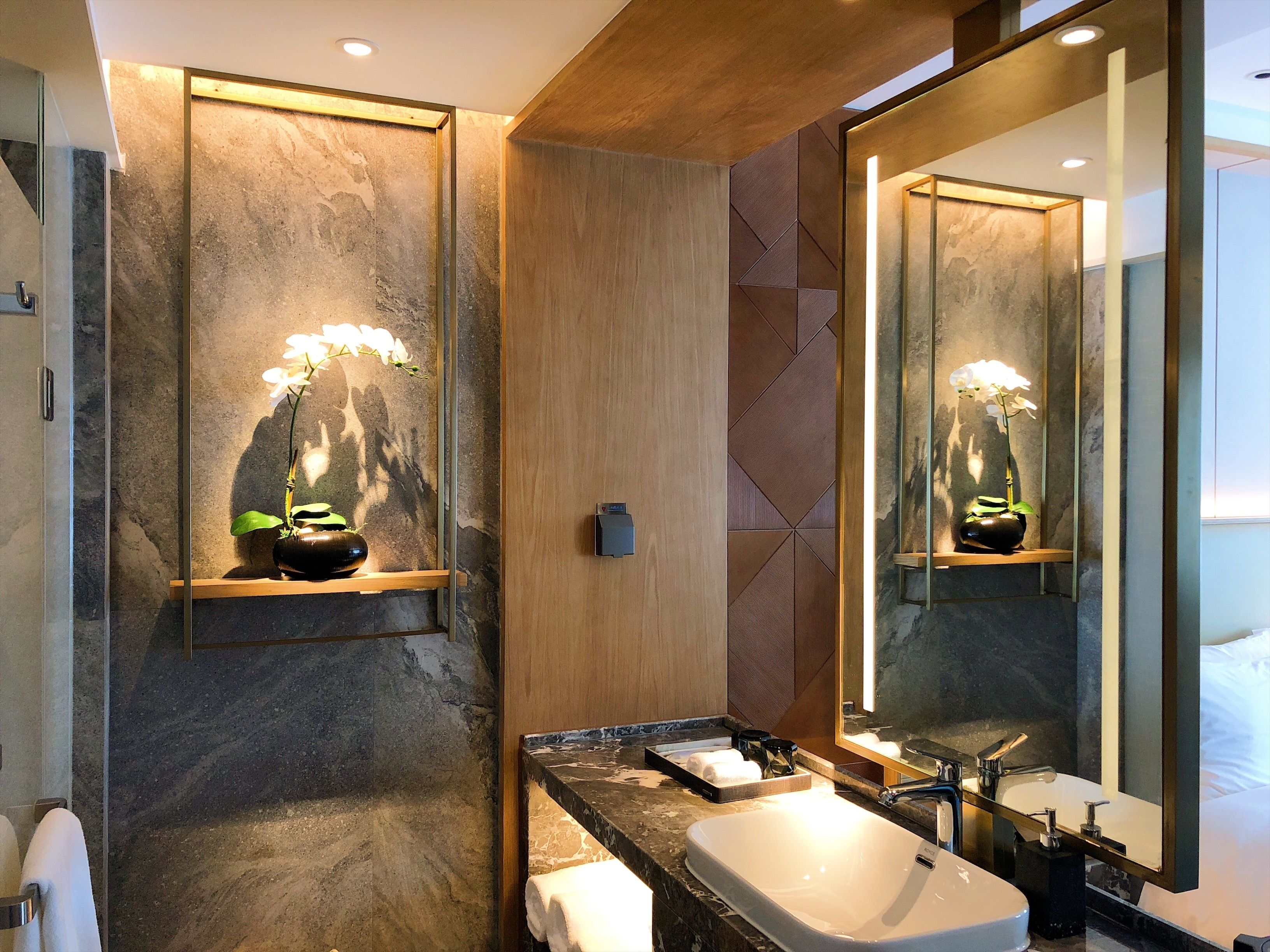 park view king | bathroom | shower, free toiletries, slippers, towels