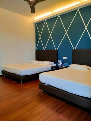 Quadruple Room, 2 Queen Beds, Non Smoking | Free WiFi, bed sheets