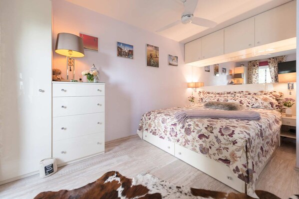 1 Schlafzimmer, WLAN