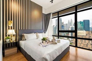 Down comforters, blackout drapes, iron/ironing board, rollaway beds - Anggun Residences Serviced Suites (Kuala Lumpur)