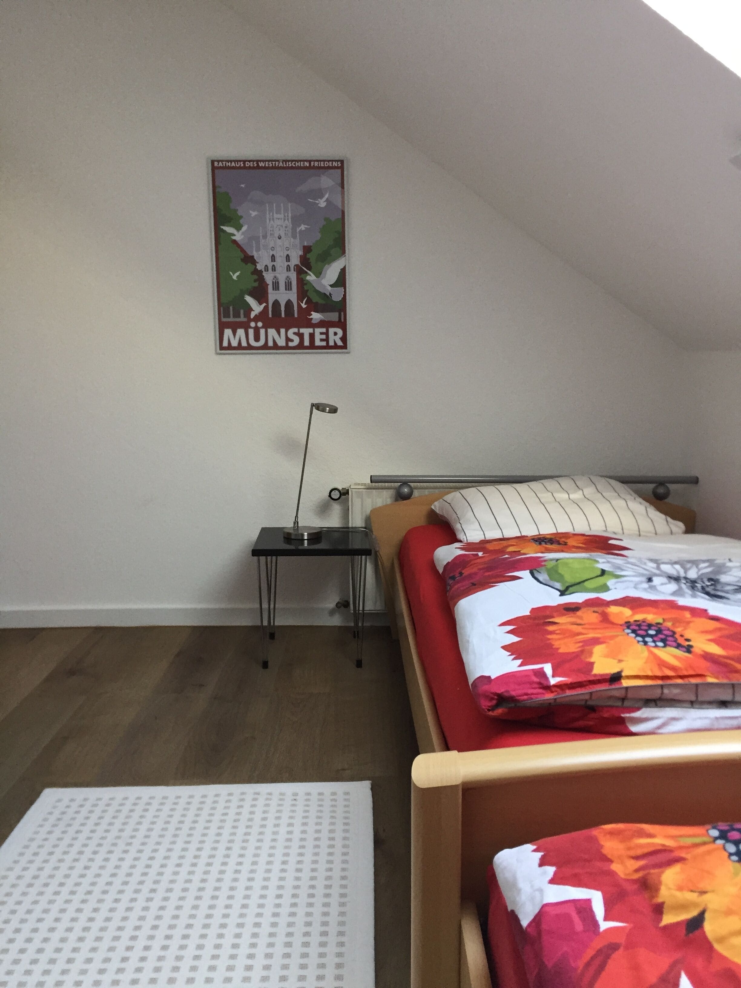 1 slaapkamer, een strijkplank/strijkijzer, gratis wifi, beddengoed