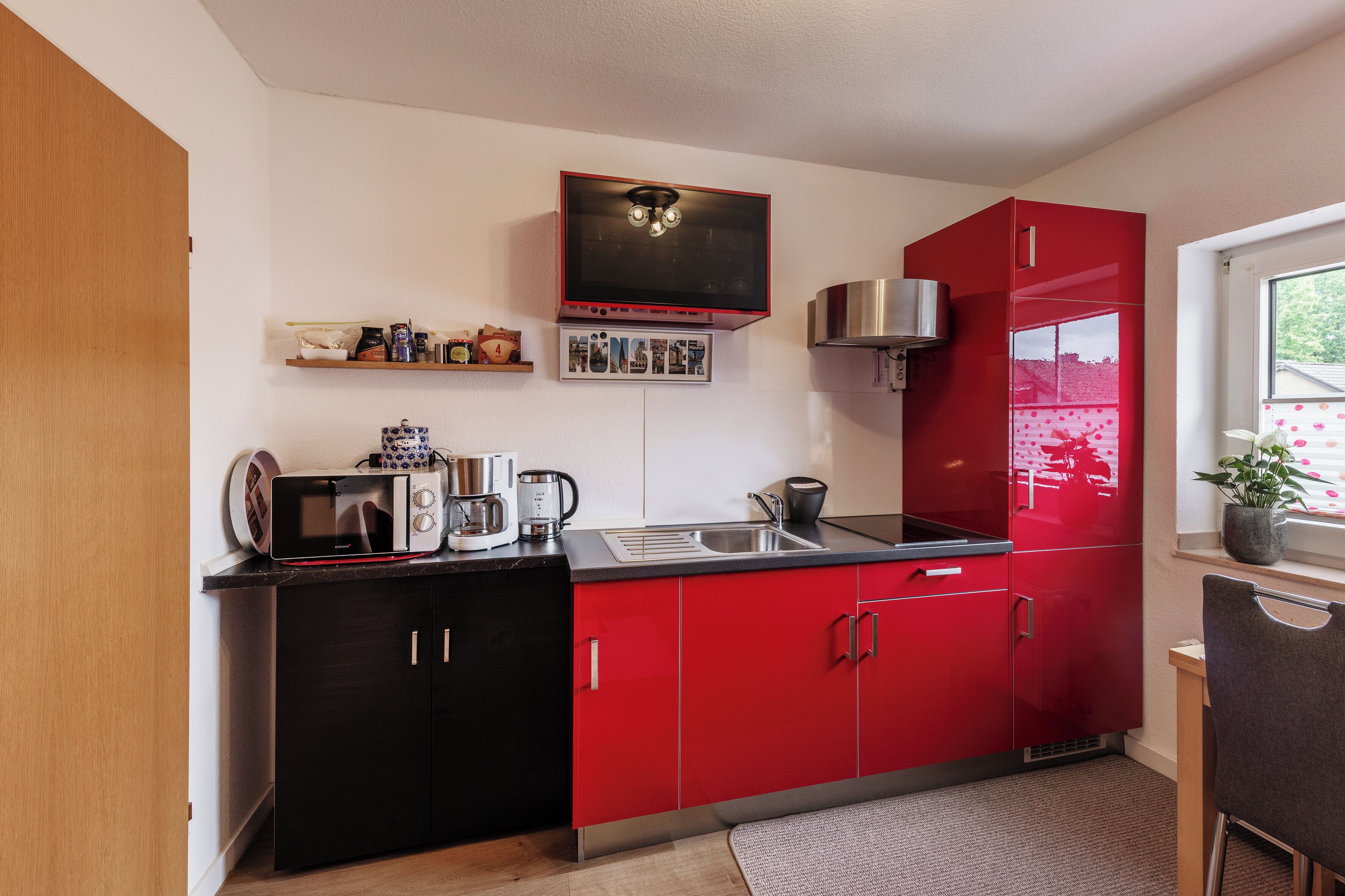 Coffee/tea maker, fridge, microwave, electric kettle