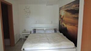 1 Schlafzimmer, Schreibtisch, Bügeleisen/Bügelbrett, kostenloses WLAN