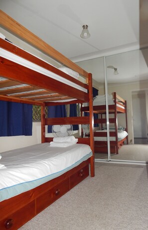 Wynnum By The Sea: 3-Bedroom House - Relaxing House By The Bay With Sun Year Round (Wynnum)