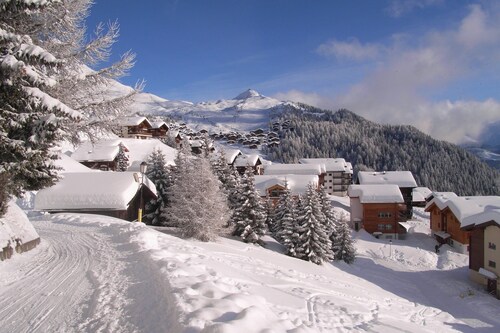 Viihtyisä perheystävällinen asunto idyllisessä kylässä, lemmikkieläimet sallittuja