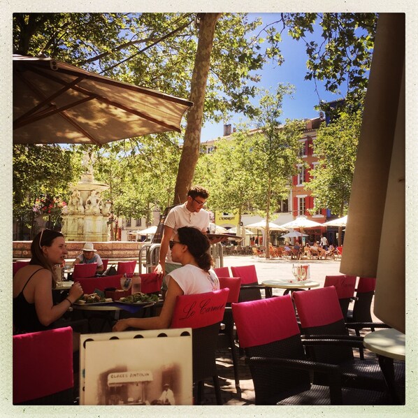 Restauration en plein air