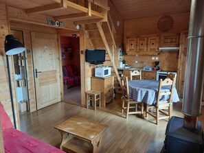 TV, DVD player, books