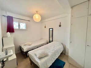 2 habitaciones, tabla de planchar con plancha y wifi gratis