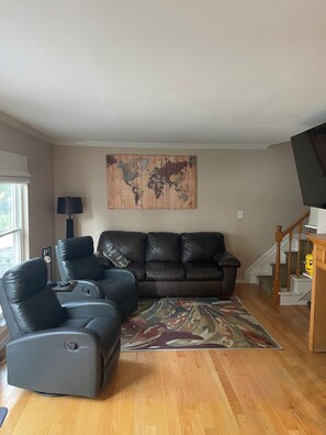 Smart TV, fireplace, video games, DVD player