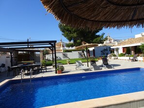 Outdoor pool, a heated pool - Your holiday in Mi Naranjo Mediterranean villa (Orihuela)