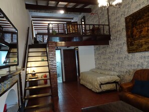 Luokittelematon kuva, 2 kautta 44, painike