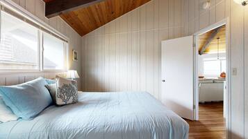 4 bedrooms, Internet, bed sheets