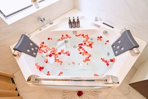 Bathroom -  Le Haute Hotel Hai Phong (Hai Phong)