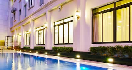 Le Haute Hotel