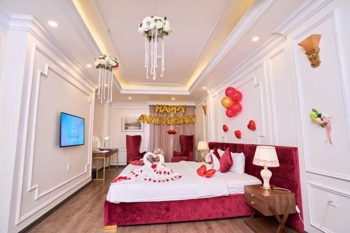 Premium bedding, Select Comfort beds, minibar, in-room safe