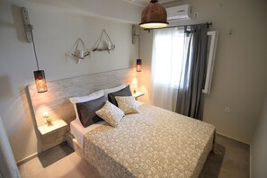 2 bedrooms, iron/ironing board, Internet, bed sheets - A Suite with fantastic view in the heart of Masouri, yet in a peacefull area (Masouri)