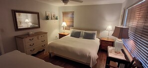 2 chambres, fer et planche à repasser, Wi-Fi, literie fournie