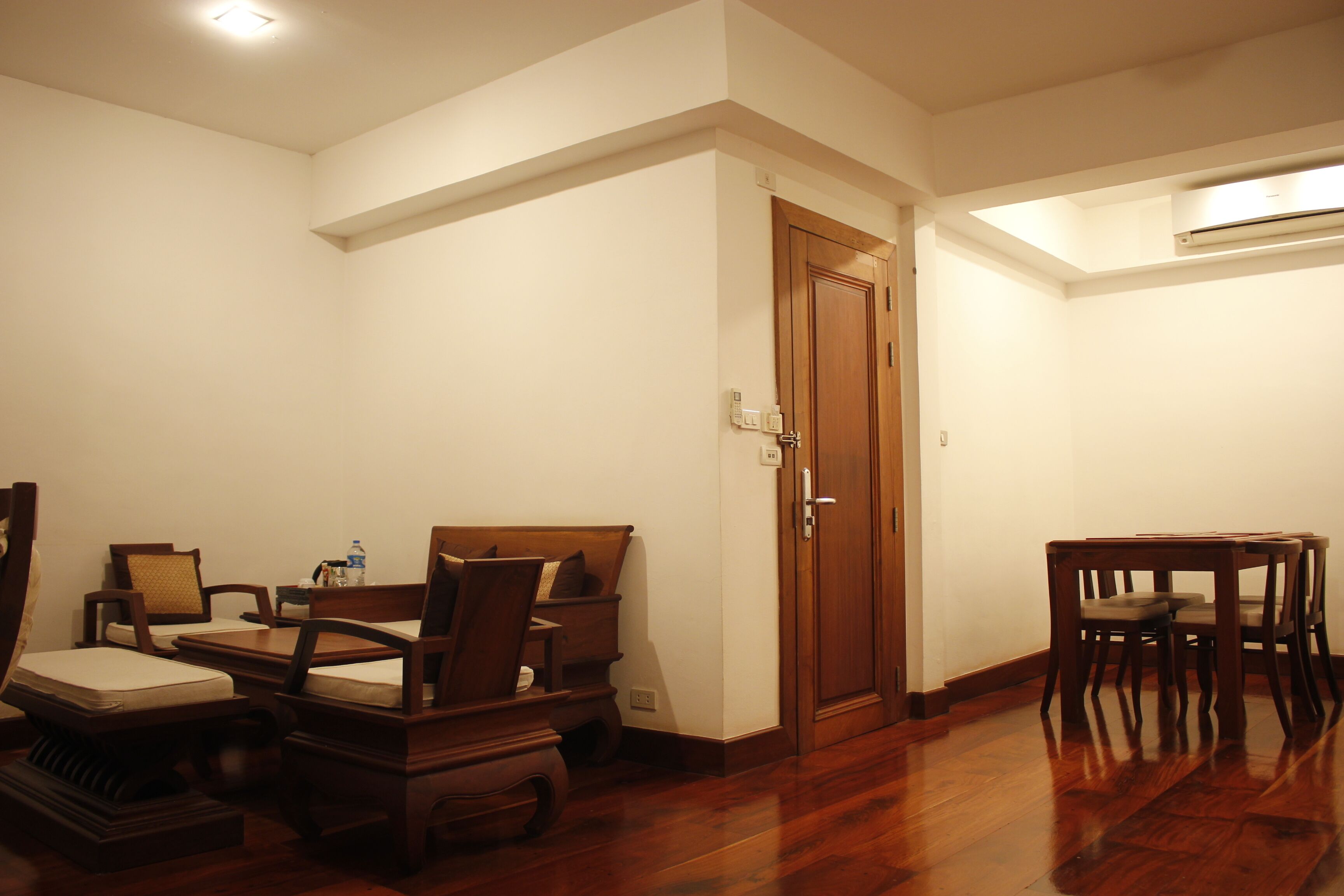 Photo - Chanthapanya Hotel