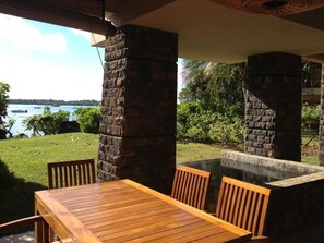 Outdoor dining - Stunning 2 Bed Oceanview-Luxury 5 Star Anahita Resort (Deep River,)