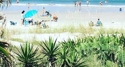 Lapsiystävällinen Oceanfront Duplex rannalla 🏖