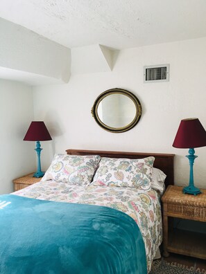 3 bedrooms, iron/ironing board, travel cot, WiFi