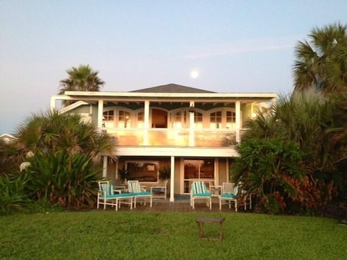 Family friendly Oceanfront Duplex at the Beach 🏖 