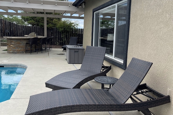 New large luxurious loungers!