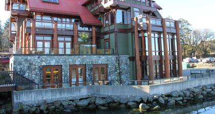 Great Condo in Excellent Location - Waterfront Building - Seaside