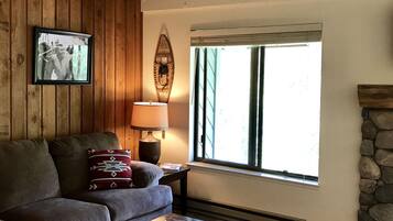 TV connectée, cheminée