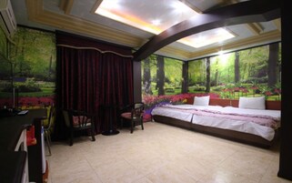 华丽客房 | 免费 WiFi、床单