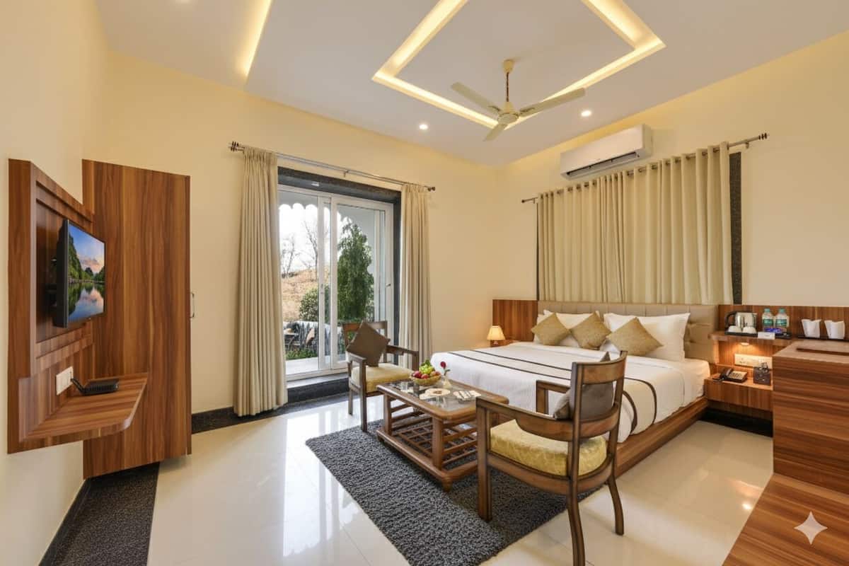 1 bedroom, Frette Italian sheets, premium bedding, Select Comfort beds