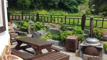 Room (Jasmine) | Terrace/patio