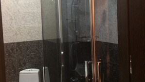 Basic Double or Twin Room, 1 Twin Bed, Non Smoking | Bathroom - Vazis Ubani (Tbilisi)