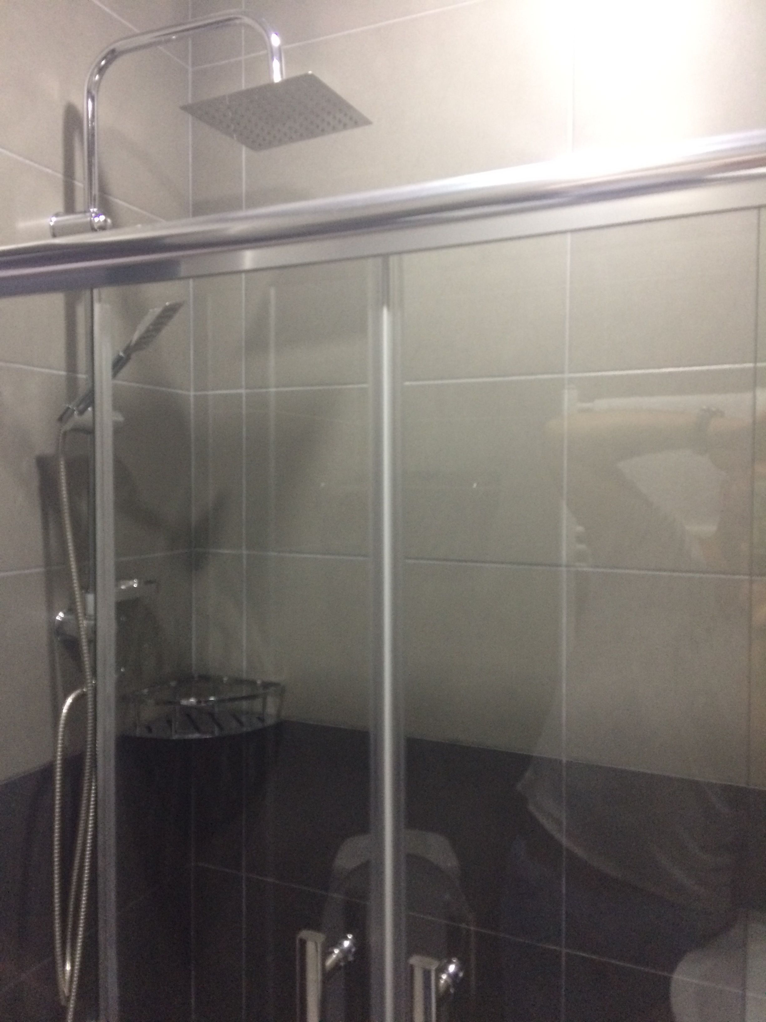 Basic Double or Twin Room, 1 Twin Bed, Non Smoking | Bathroom