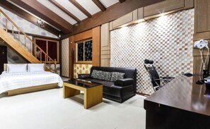 Deluxe Double Room | Desk, free WiFi - Noblesse Motel (Geoje)