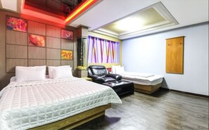 Twin Room | Desk, free WiFi - Noblesse Motel (Geoje)