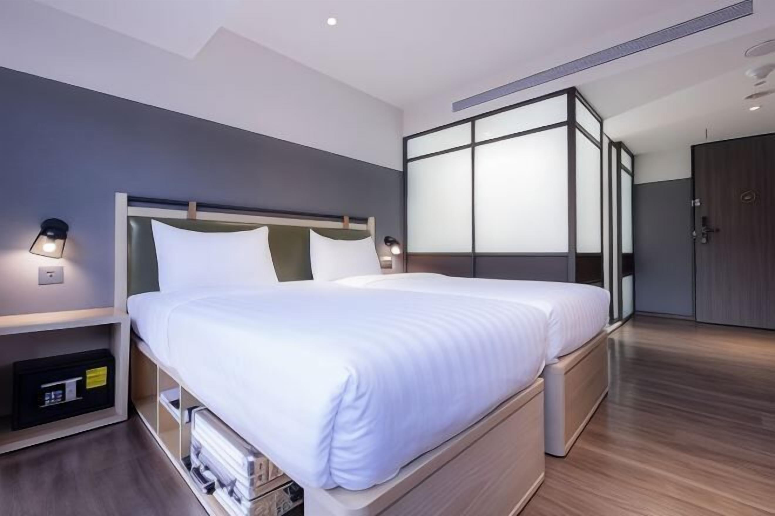 In-room safe, desk, free WiFi, bed sheets
