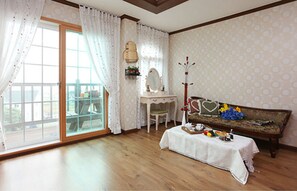 Duplex | Living area | Flat-screen TV, heated floors - Sand Beach Pension (Geoje)