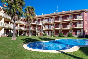 Seasonal outdoor pool - Apartamentos Madeira Casa Azahar (Alcala de Xivert)